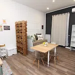 Mama Mia House Апартаменты