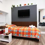 Mama Mia House Апартаменты